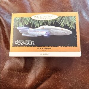 Hallmark Keepsake Ornament - Star Trek Voyager